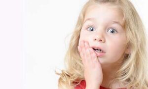 Что делать если у ребенка с одной стороны опухла щека