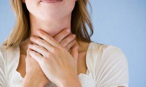 Как быстро снять отек горла, симптомы и методы лечения
